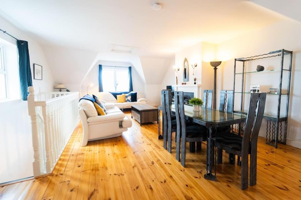 The Haven Dingle, Self Catering Accommodation ภายนอก รูปภาพ