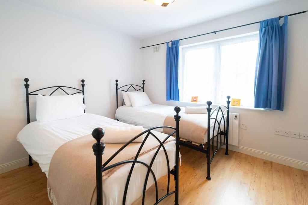 The Haven Dingle, Self Catering Accommodation ภายนอก รูปภาพ